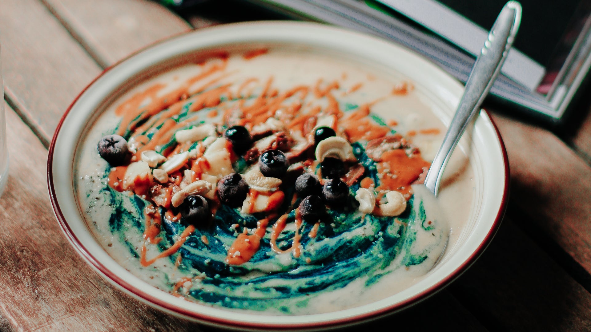 Spirulina: Health Benefits of This Blue-Green Algae Superfood